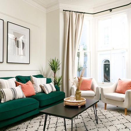 New Luxury For 2024 - Central Plymouth House - Sleeps 10 - Access To Plymouth Town - Close To The Barbican - Pets Welcome - Parking Available - By Luxe Living By Sophia מראה חיצוני תמונה