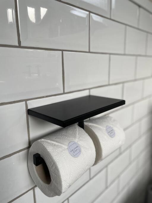 New Luxury For 2024 - Central Plymouth House - Sleeps 10 - Access To Plymouth Town - Close To The Barbican - Pets Welcome - Parking Available - By Luxe Living By Sophia מראה חיצוני תמונה