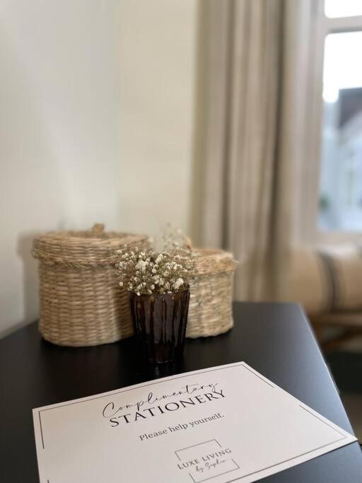 New Luxury For 2024 - Central Plymouth House - Sleeps 10 - Access To Plymouth Town - Close To The Barbican - Pets Welcome - Parking Available - By Luxe Living By Sophia מראה חיצוני תמונה